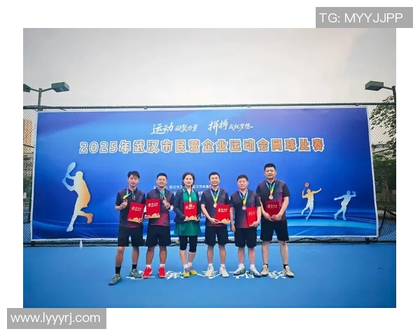 广州网球队的拼搏之路：一段关于梦想与坚持的网球纪实